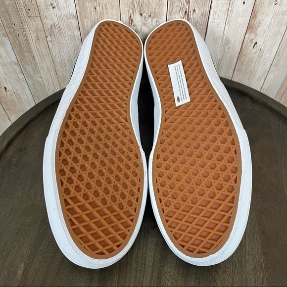 Vans Authentic Pro Low Top Sneaker Rumba Red Port Royale Size 9 Women - Picture 8 of 10